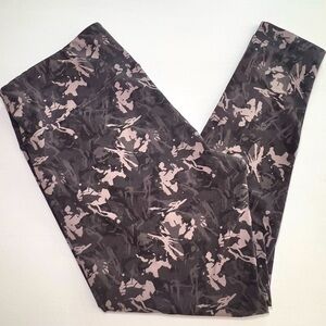 GUC XL Soft Surroundings Leggings Camo Print Foliage Neutral Leggings 071